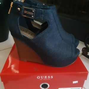 Guess wedges